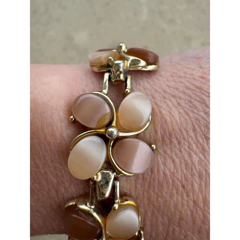Vintage 1950's Thermoset Bracelet MCM Flower Jewelry, Unsigned Lisner* Tan Brown